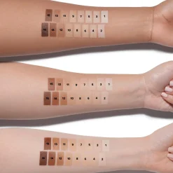 Anastasia Beverly Hills Beauty Balm Serum Boosted Skin Tint meikkivoide 18 g