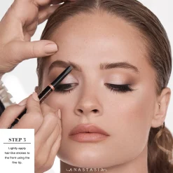 Anastasia Beverly Hills Brow Definer kulmakynä 0,2 g
