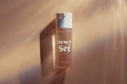 Anastasia Beverly Hills Dewy Setting Spray meikinkiinnityssuihke 100 ml