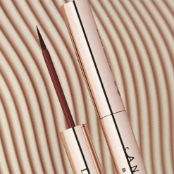 Anastasia Beverly Hills Liquid Eyeliner silmänrajauskynä 2,4 ml