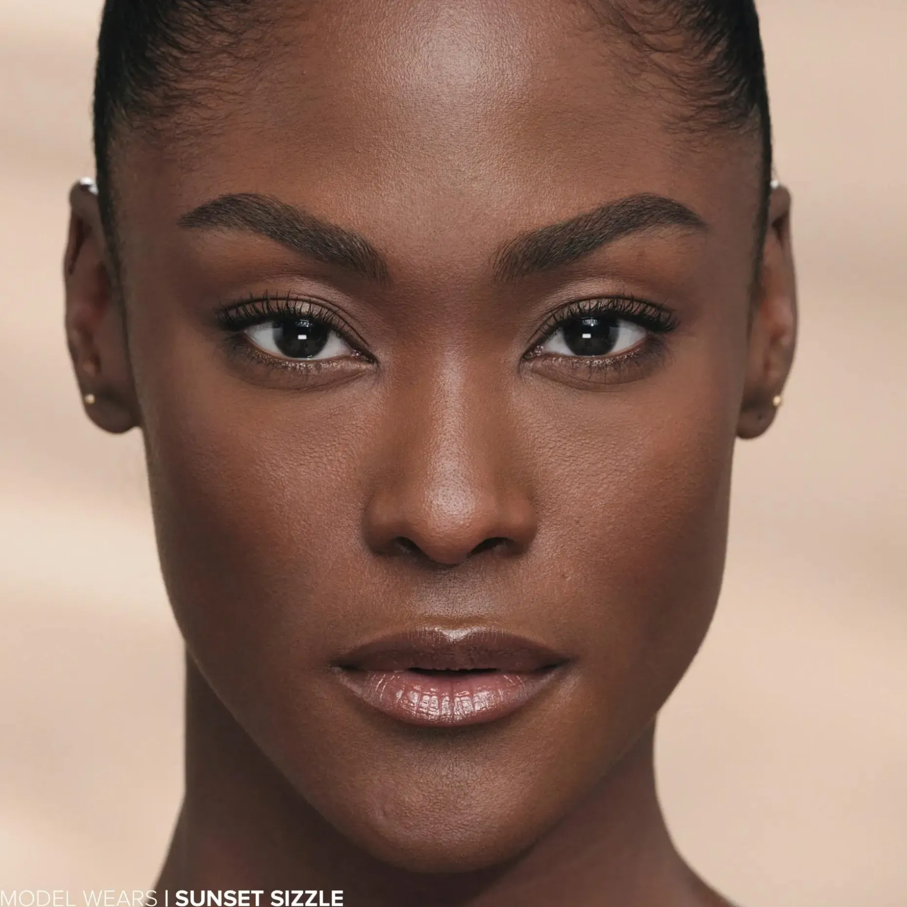 Anastasia Beverly Hills Smooth Blur Bronzer -aurinkopuuteri 9 g