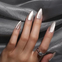 Bluesky Gel Polish Cat Eye UV-LED kovetteinen magneettigeelilakka 10ml