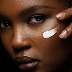 Clarins Precious La Crème Age-Defying Moisturiser voide 50 ml