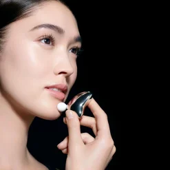 Clarins Precious L'Outil 3-in-1 Facial Massage Tool kasvojenhierontalasta