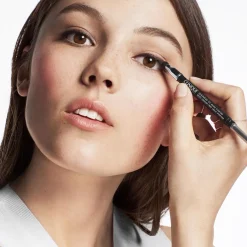 Clinique Quickliner For Eyes Intense silmänrajauskynä 0,25 g