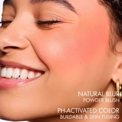 DIOR Backstage Rosy Glow Blush poskipuna 4.4 g