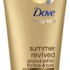 Dove Summer Revived Vaalea Itseruskettava Asteittain itseruskettava kosteusvoide antaa iholle päivetystä 75 ML
