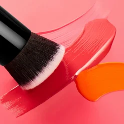 e.l.f. cosmetics Liquid Blush Brush meikkisivellin
