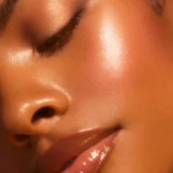 e.l.f. Halo Glow Blush Beauty Wand poskipuna 10 ml