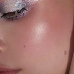 e.l.f. Halo Glow Highlight Beauty Wand korostusväri 10 ml