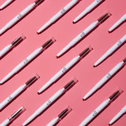 e.l.f. Instant Lift Brow Pencil kulmakynä 0,2 g