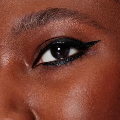 e.l.f. Intense H2O Proof Eyeliner silmänrajuskynä 0,7 ml