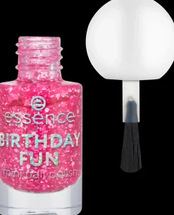 essence BIRTHDAY FUN mini nail polish 05 5 ml
