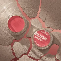 essence BLUSH crush! poskipuna 5 g