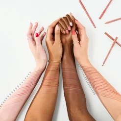 essence soft & precise lip pencil huultenrajauskynä 0,78 g