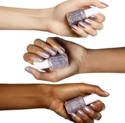 essie 511 Congrats! -kynsilakka 13,5ml