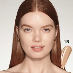 Estée Lauder Futurist Soft Touch Brightening Skincealer peitevoide 6 ml