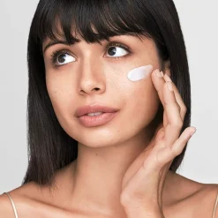 Estée Lauder Revitalizing Supreme Global Anti-Aging CC Creme SPF 10 sävyttävä päivävoide 30 ml