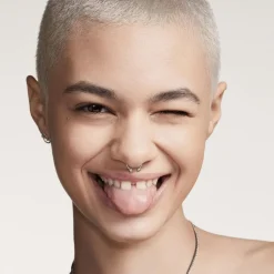 Fenty Beauty Eaze Drop Blur + Smooth Tint Stick kasvomeikkipuikko 9 g