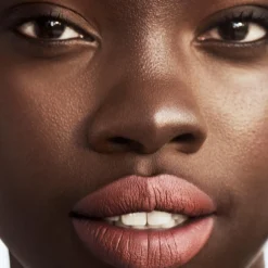 Fenty Beauty Icon Velvet Liquid Lipstick nestemäinen huulipuna 5,5 g