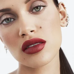 Fenty Beauty Icon Velvet Liquid Lipstick nestemäinen huulipuna 5,5 g