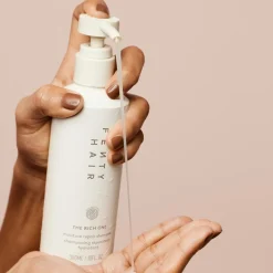 Fenty Hair The Rich One Moisture Repair Shampoo 300 ml