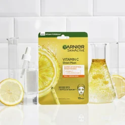Garnier SkinActive Vitamin C Sheet Mask Super Hydrating + Brightening kosteuttava ja heleyttävä kangasnaamio 28 g