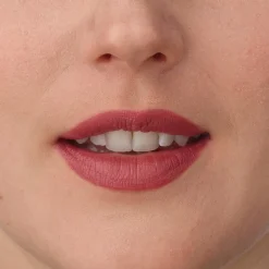 IsaDora Perfect Moisture Lipstick huulipuna 4 ml