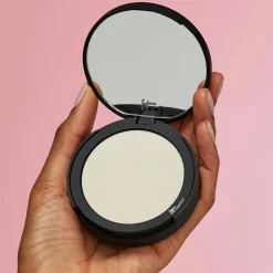 It Cosmetics Bye Bye Pores Pressed™ Translucent kivipuuteri 9 g