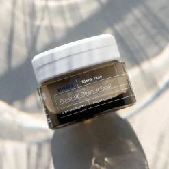 KORRES Black Pine 4D Bio-ShapeLift™ Plump-up Sleeping Facial hoitonaamio 40 ml