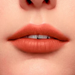 Lancôme L'Absolu Rouge Intimatte huulipuna