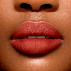 Lancôme L'Absolu Rouge Intimatte huulipuna