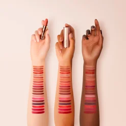 Lancôme L'Absolu Rouge Intimatte huulipuna