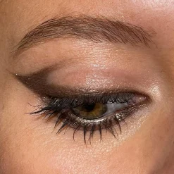 LH cosmetics Crayon -monikäyttöinen rajauskynä 1,1 g