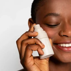 LH cosmetics Long Lasting Setting Spray meikinkiinnityssuihke 30 ml