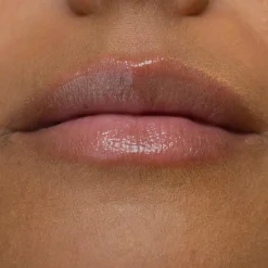 LH cosmetics Plush -huulikiilto 10 ml