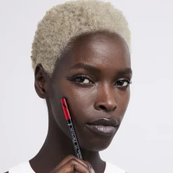 L'Oréal Paris Infaillible Grip 36H Micro-Fine eyeliner nestemäinen silmänrajausväri 0,4g