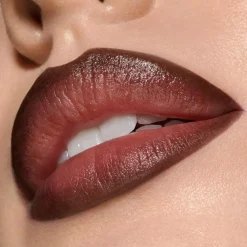 MAC Cosmetics Lipglazer Glossy Liner -huultenrajauskynä 0,25 g