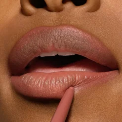 MAC Cosmetics Lipglazer Glossy Liner -huultenrajauskynä 0,25 g