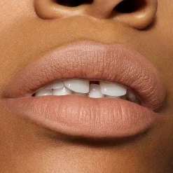 MAC Cosmetics Powder Kiss Hazy Matte Lipstick -huulipuna 3,5 g