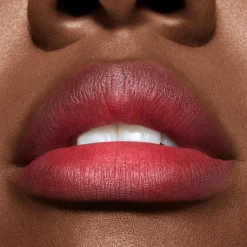 MAC Cosmetics Powder Kiss Hazy Matte Lipstick -huulipuna 3,5 g