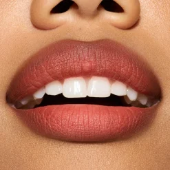 MAC Cosmetics Powder Kiss Hazy Matte Lipstick -huulipuna 3,5 g