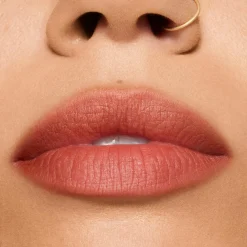 MAC Cosmetics Powder Kiss Hazy Matte Lipstick -huulipuna 3,5 g