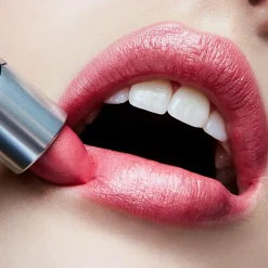 MAC Frost Lipstick huulipuna 3g