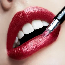 MAC Frost Lipstick huulipuna 3g