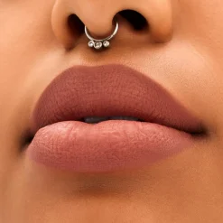 MAC Locked Kiss 24Hr Lipstick huulipuna 1,8 g