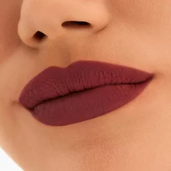 MAC Locked Kiss 24Hr Lipstick huulipuna 1,8 g