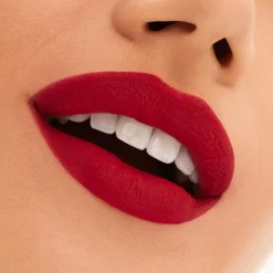 MAC Locked Kiss 24Hr Lipstick huulipuna 1,8 g