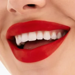 MAC Locked Kiss 24Hr Lipstick huulipuna 1,8 g