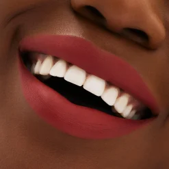 MAC Locked Kiss 24Hr Lipstick huulipuna 1,8 g